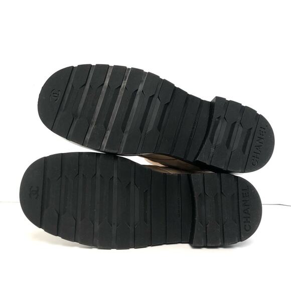 Chanel Quilted CC Chain Logo Lambskin Calfskin Cap Toe Combat Short Boots 37 - Picture 8 of 12